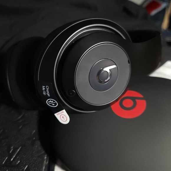 New Dre Beats Studio Pros These Are The Best You Can Get By Dre Beats-Wireless - Picture 1 of 12